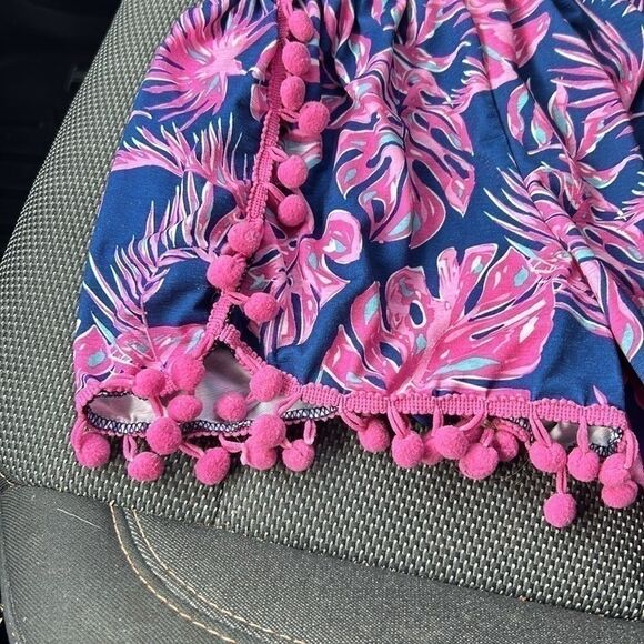 Simply Southern Youth Medium shorts  C - Picture 2 of 5